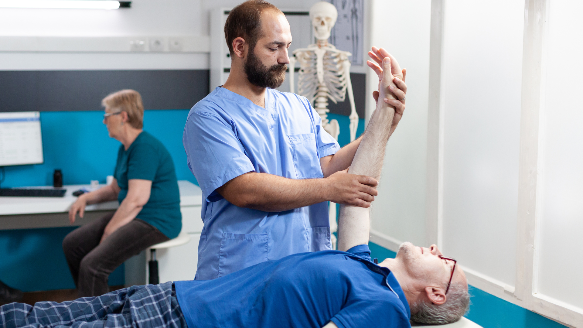 العلاج الطبيعي لمرضى الجلطة الدماغية